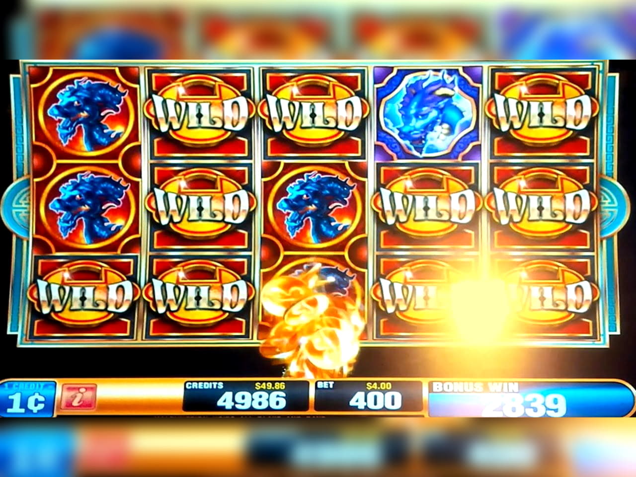 700% Match bonus at Come On Casino