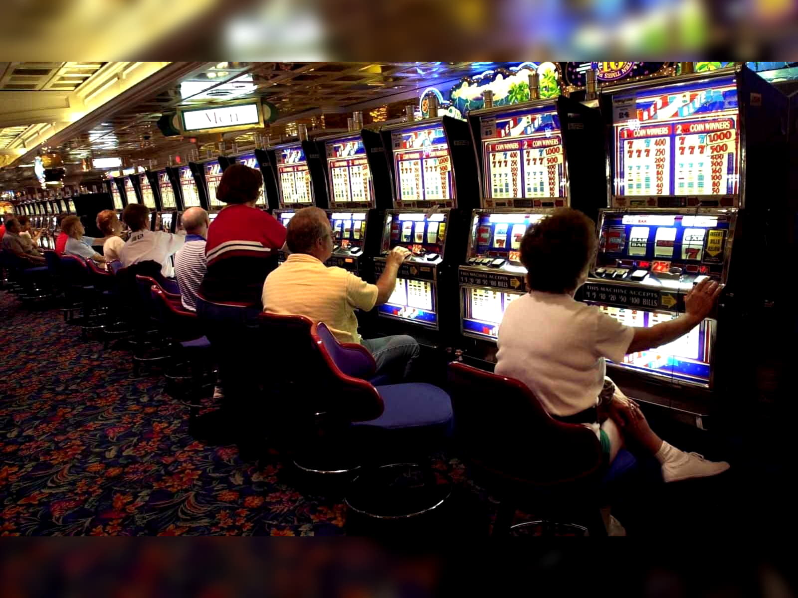€77 Mobile freeroll slot tournament at Platinum Play Casino