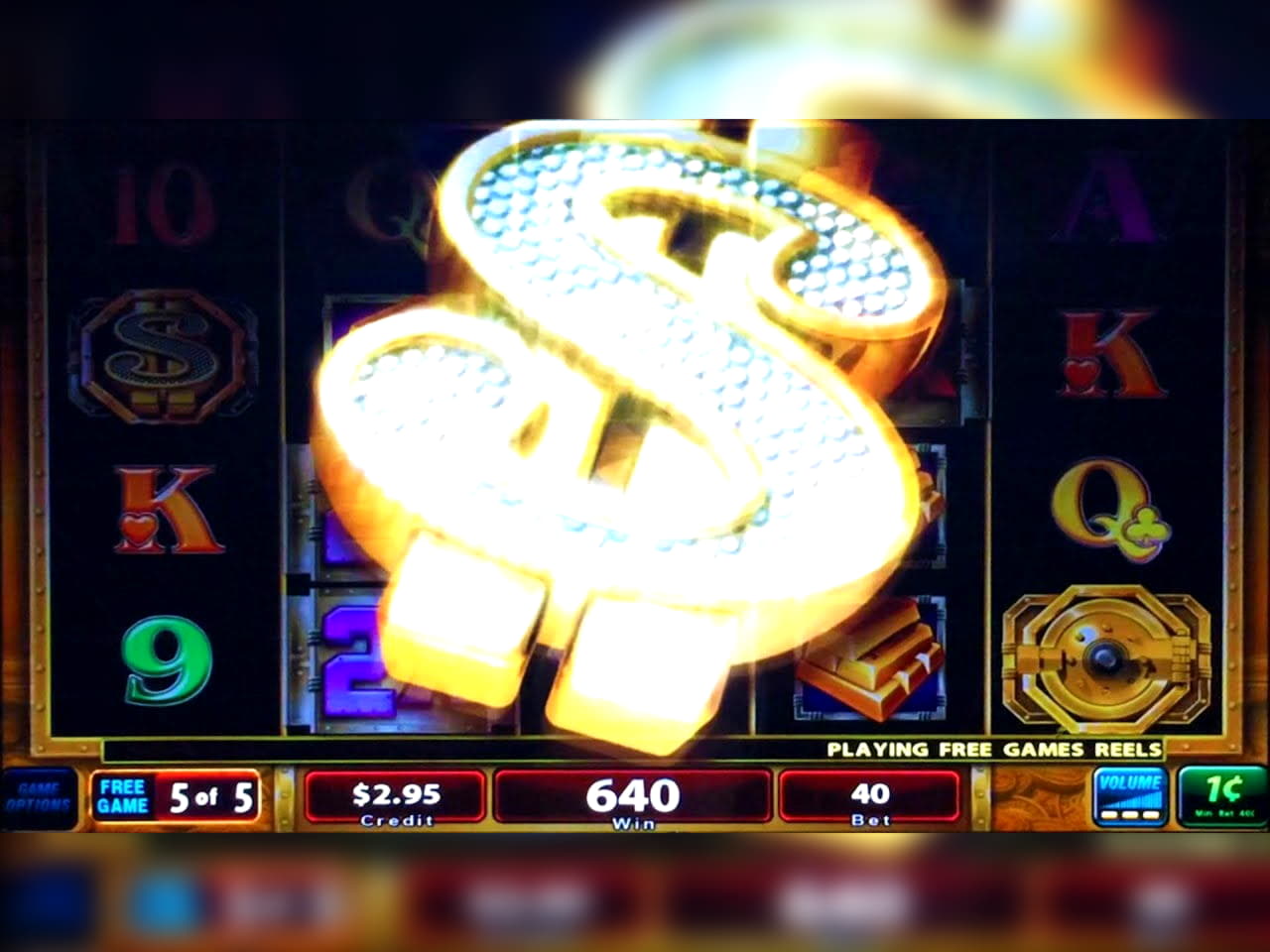 £300 Free Casino Tournament at Vegas Hero Casino
