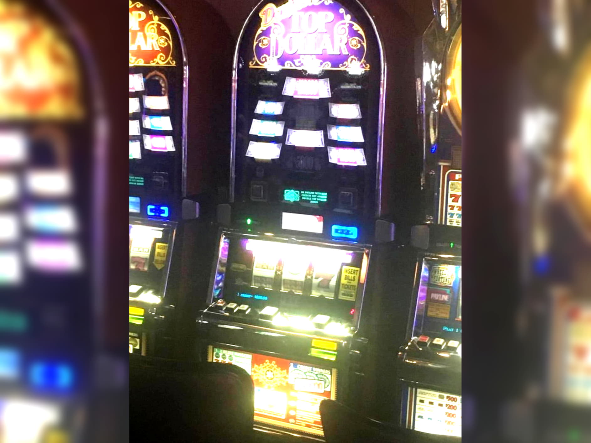 EUR 1111 Mobile freeroll slot tournament at Cherry Jackpot Casino