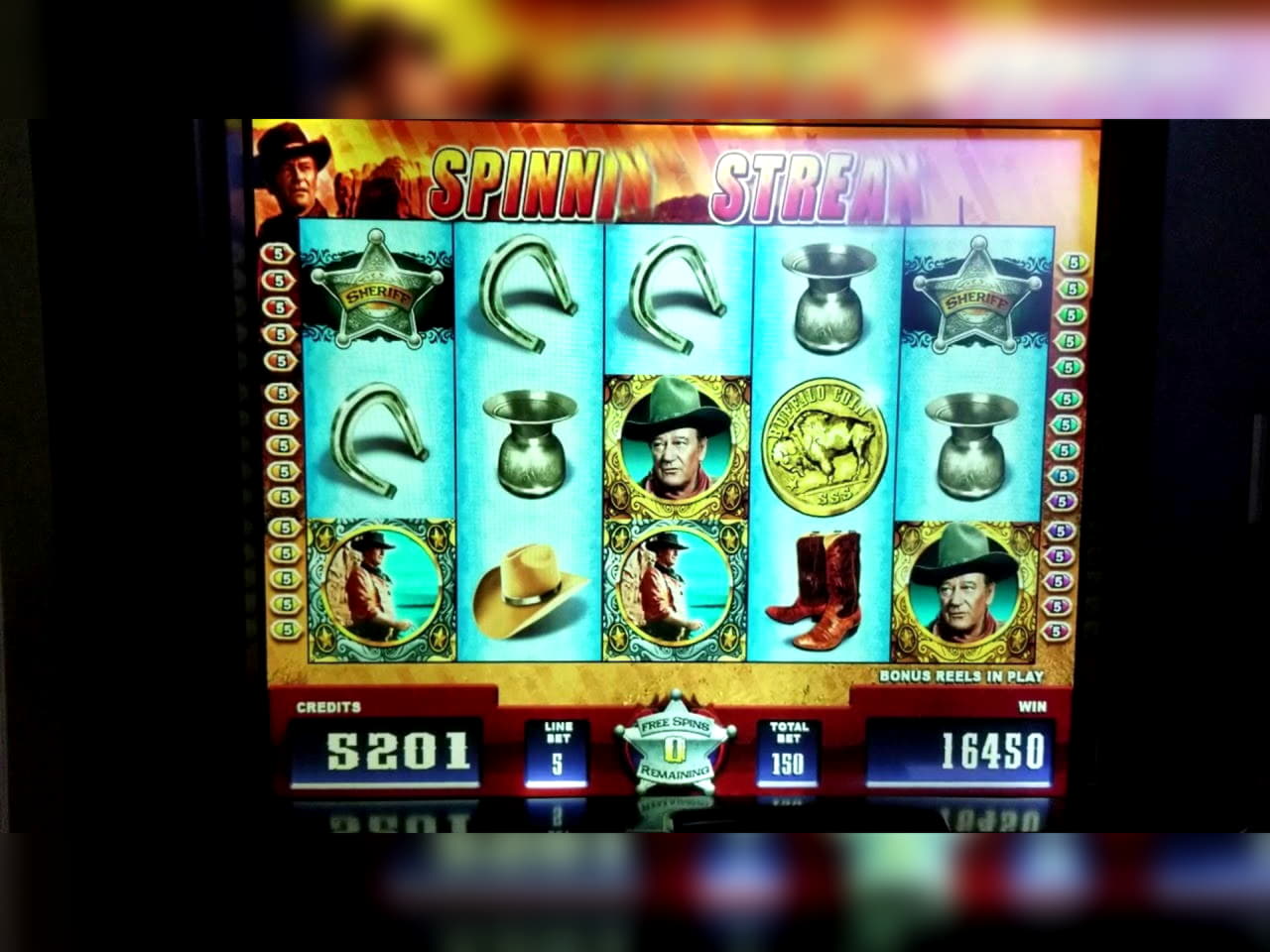 €300 FREE Chip Casino at Casino Room