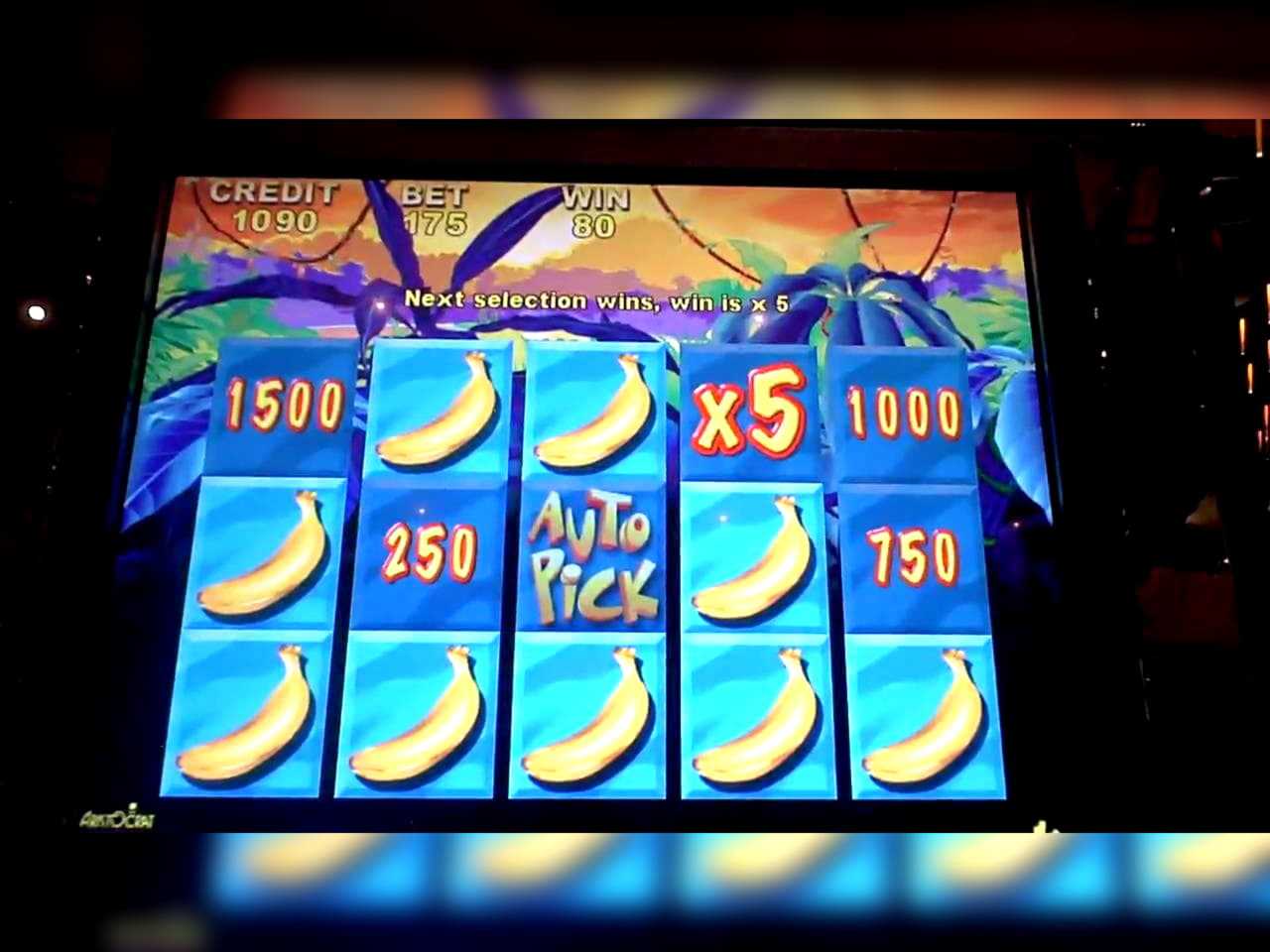 715% Match bonus at Come On Casino