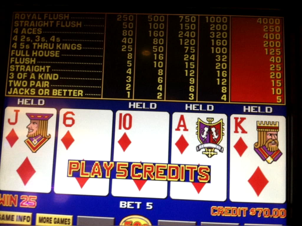 222 Free spins no deposit at Jackpot City Casino