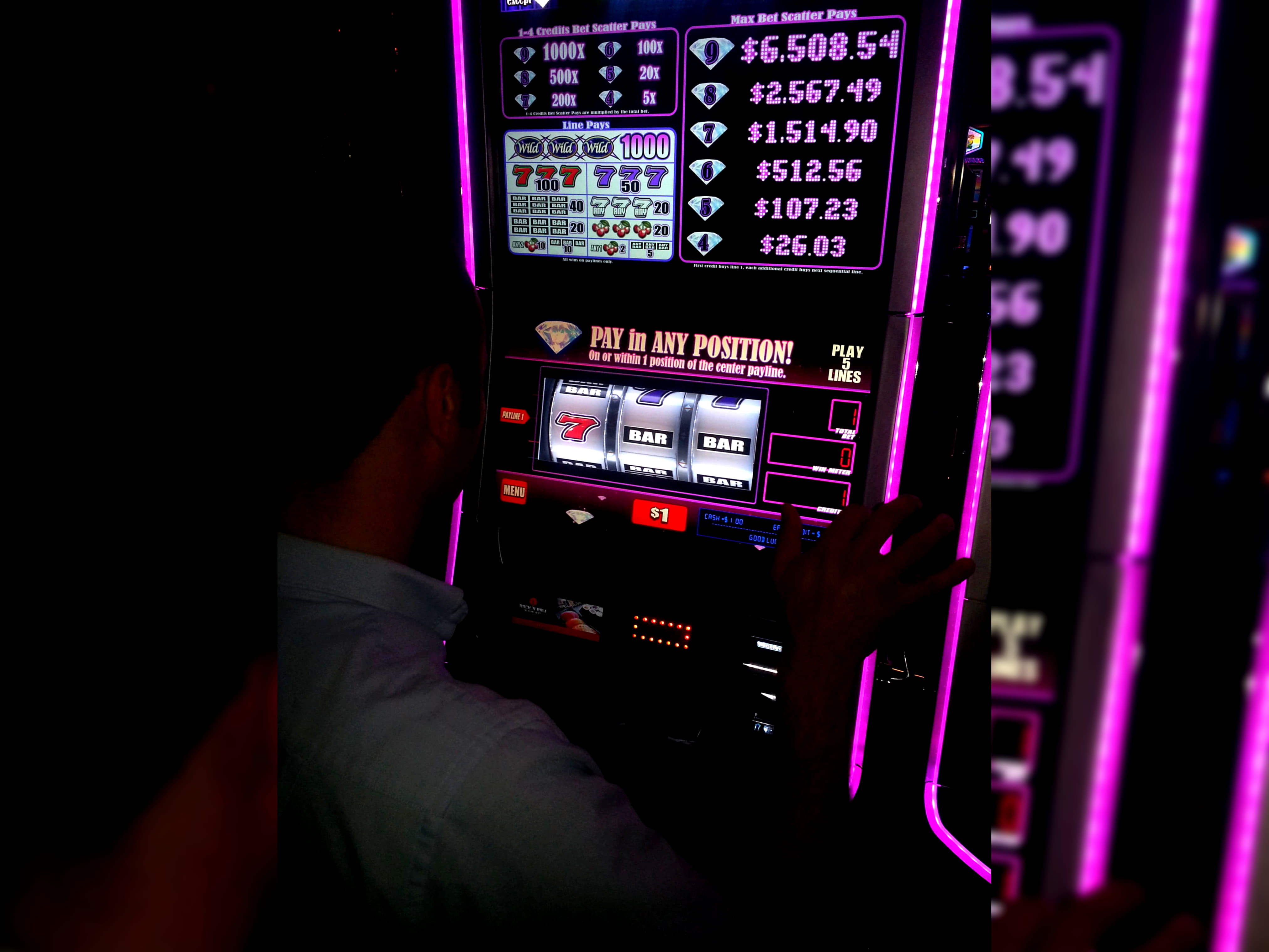€325 Daily freeroll slot tournament at LV Bet Casino