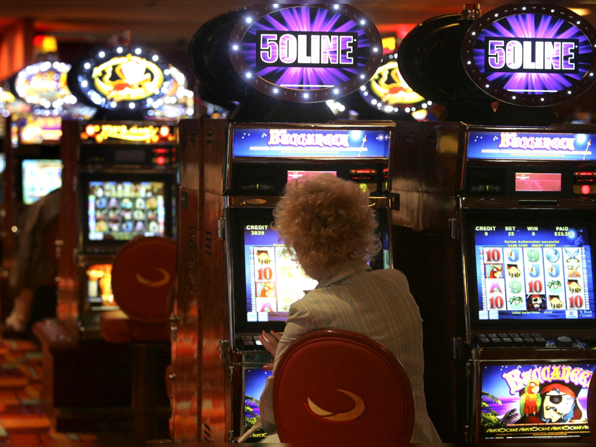EURO 4900 NO DEPOSIT at Royal Dubai Casino