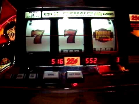 215 free spins at Lucky Nugget Casino