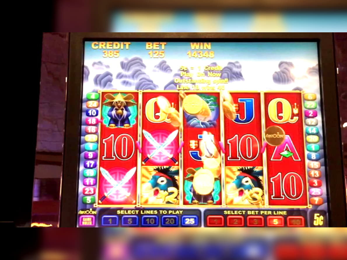 295 FREE Spins at Royal Dubai Casino