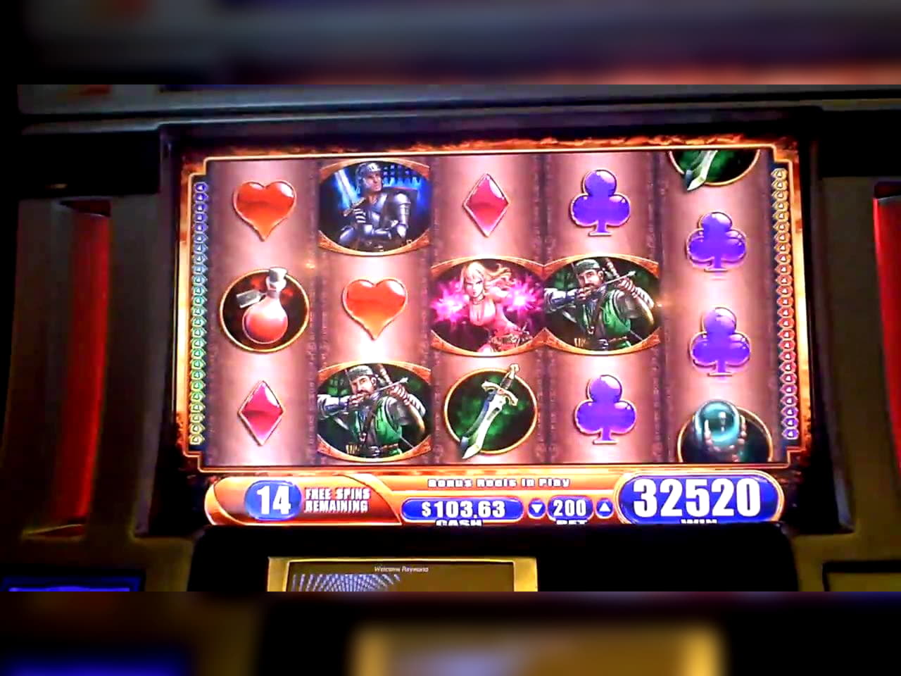 EURO 395 Free Casino Tournament at 888 Casino