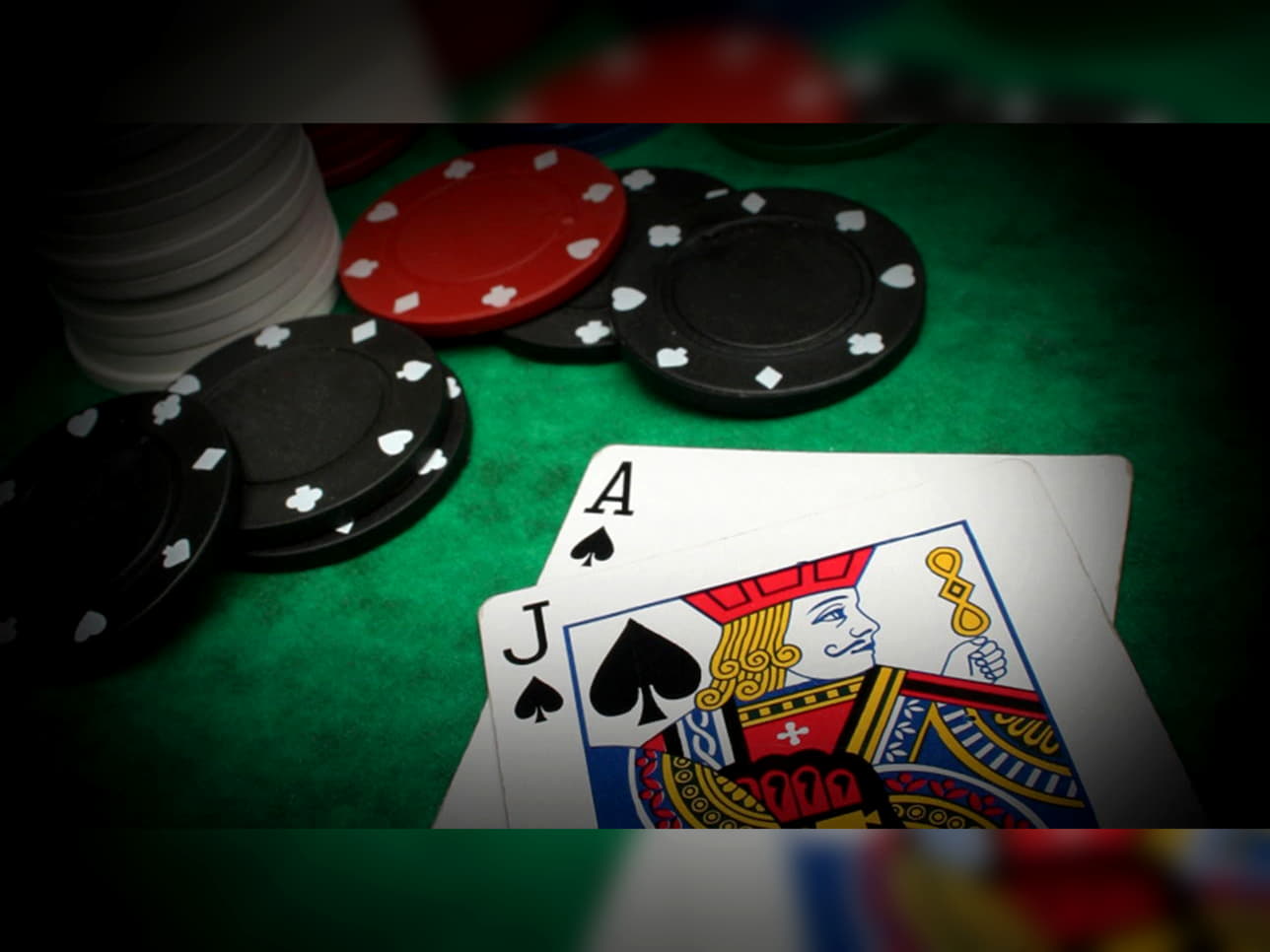 $325 free chip at Royal Dubai Casino