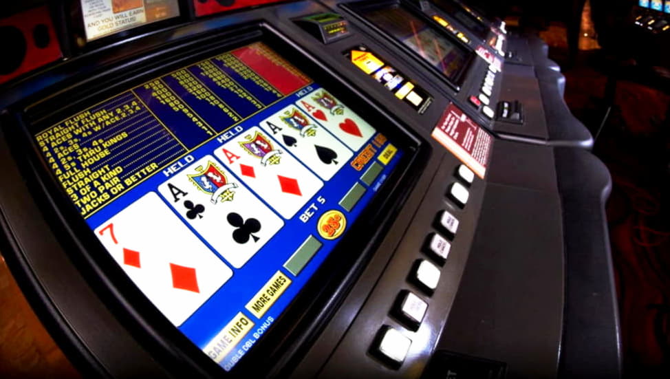 195 Free Casino Spins at Vegas Hero Casino