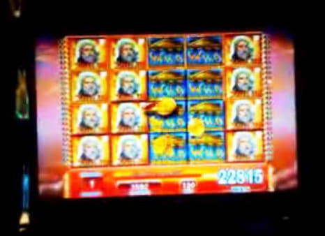 EURO 185 Daily freeroll slot tournament at Royal Dubai Casino
