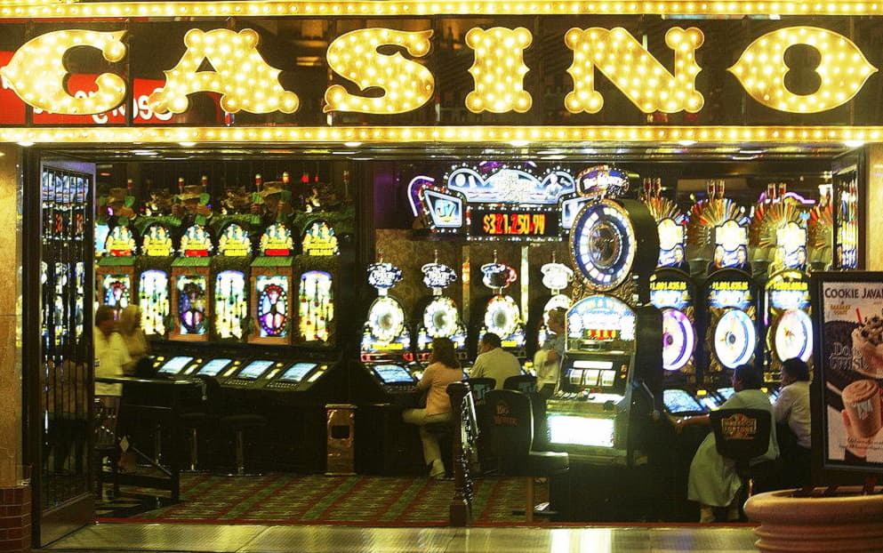 EUR 550 No deposit bonus code at Vegas Hero Casino