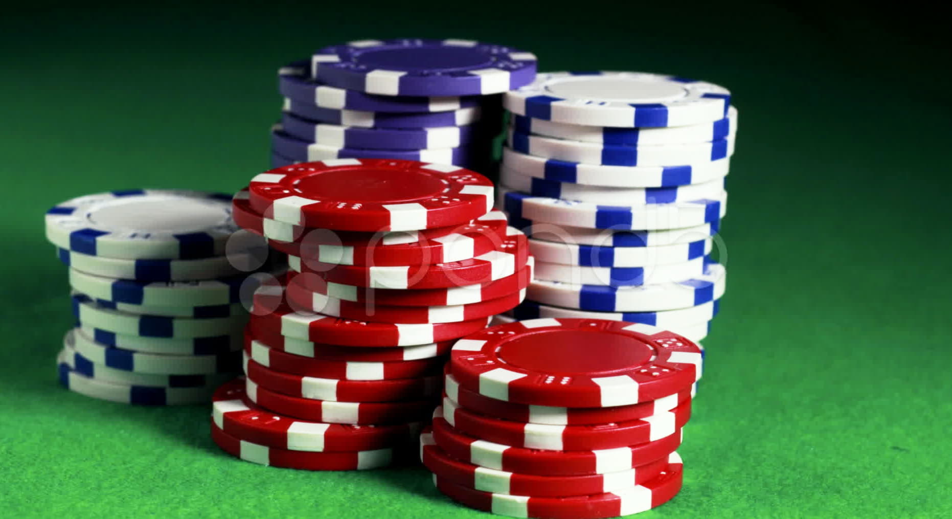 £2000 No deposit bonus code at Vegas Hero Casino