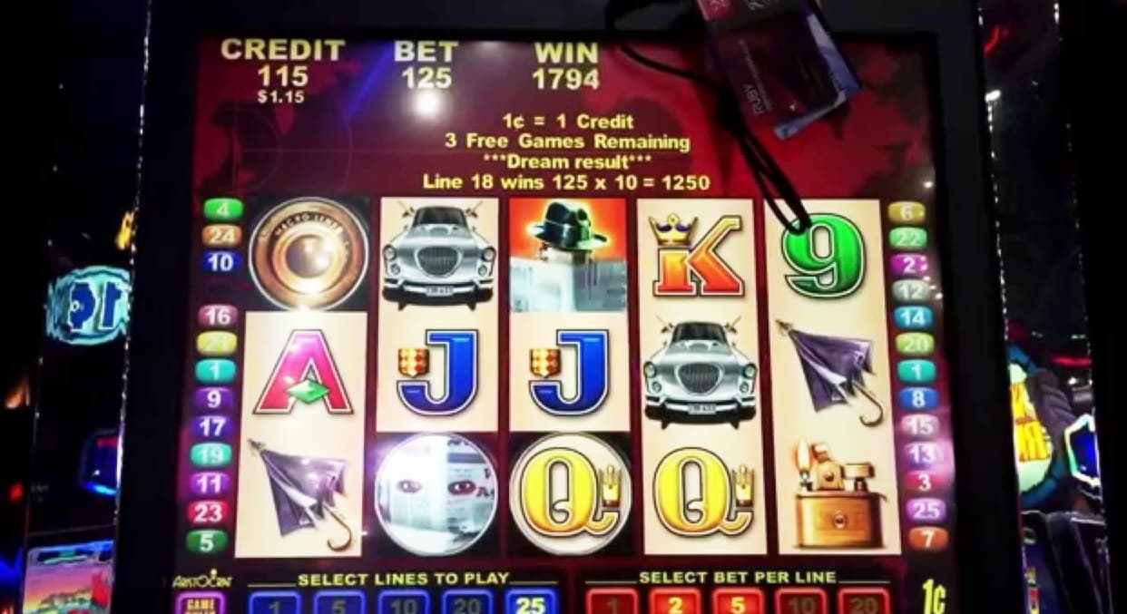 €665 Free chip at Royal Dubai Casino