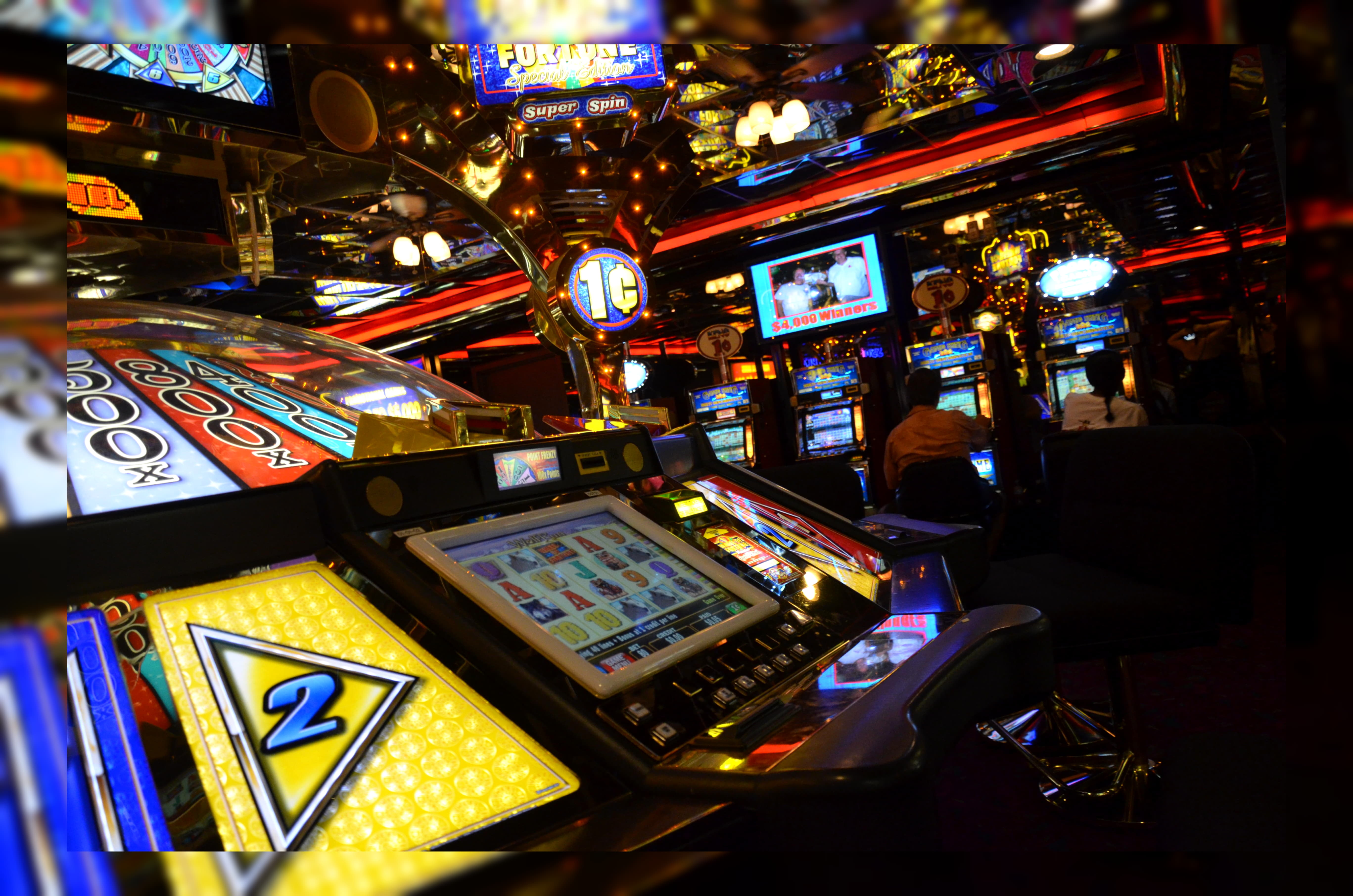 $195 Casino Chip at Yes Casino 