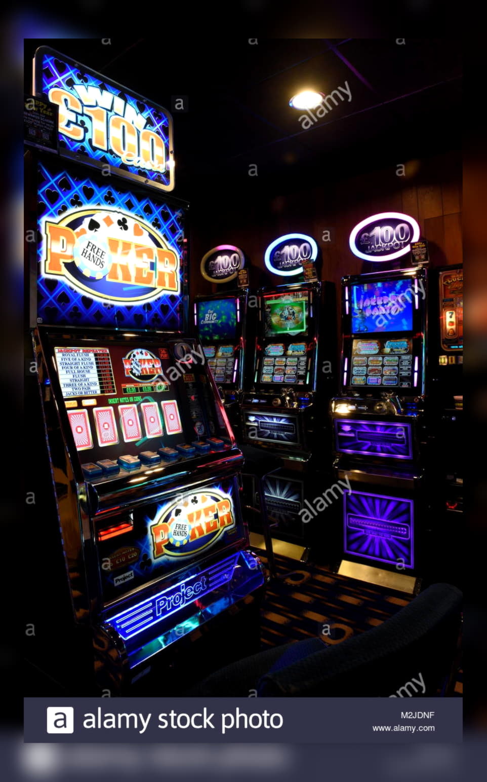 £444 FREE Chip at Royal Dubai Casino
