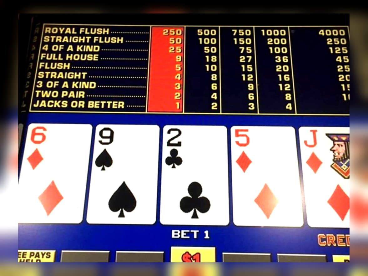 EURO 1390 No Deposit Bonus at 888 Casino