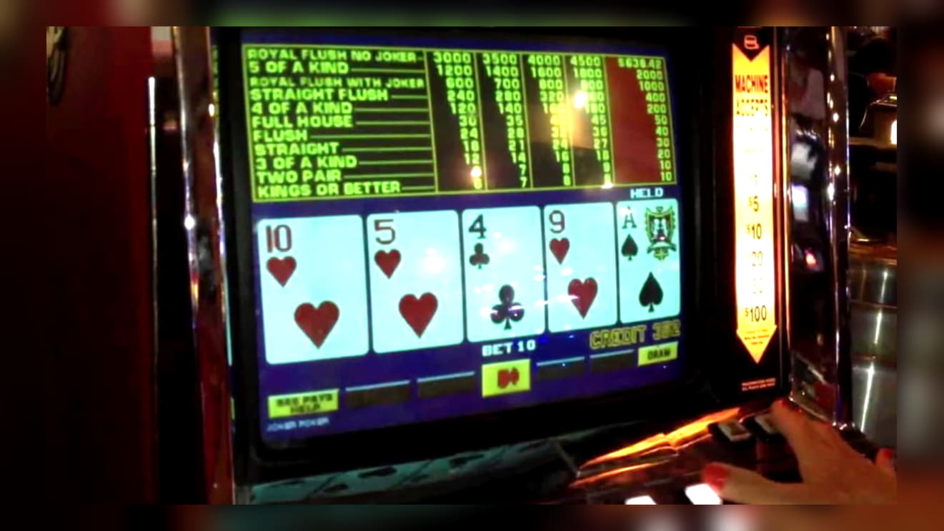 220 FREE SPINS at Royal Dubai Casino