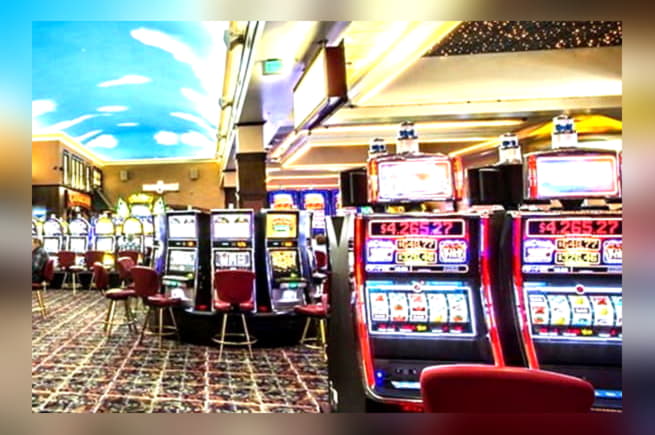 £1815 No deposit bonus code at Royal Dubai Casino