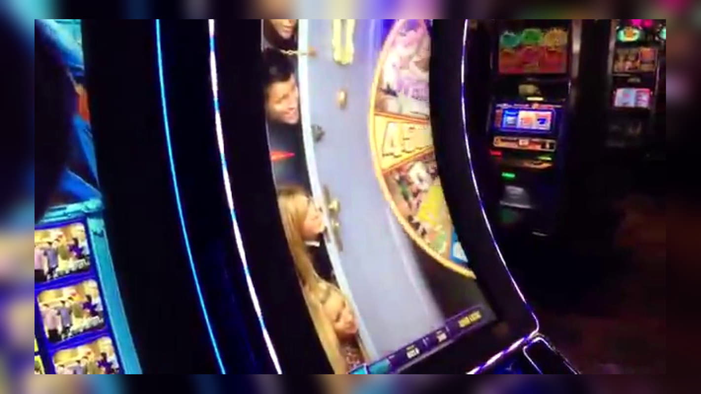 £610 Mobile freeroll slot tournament at 888 Casino