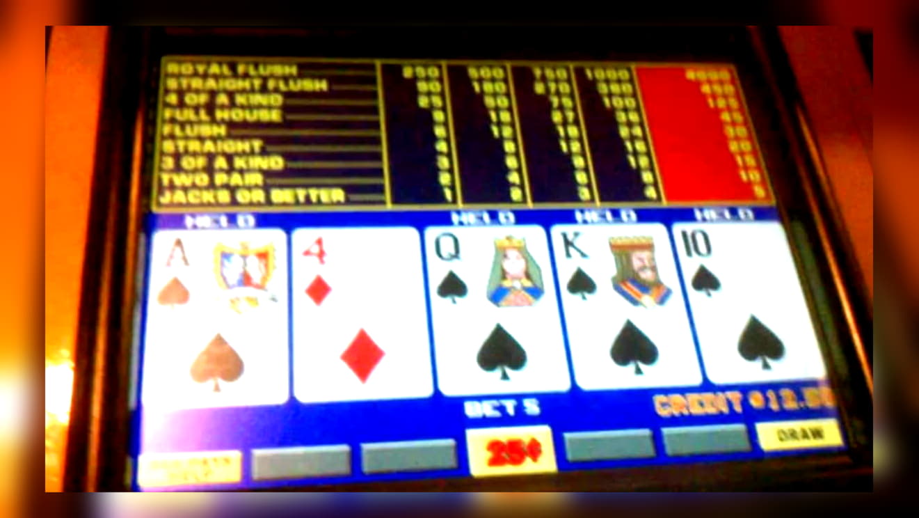 $885 Daily freeroll slot tournament at Jackpot City Casino
