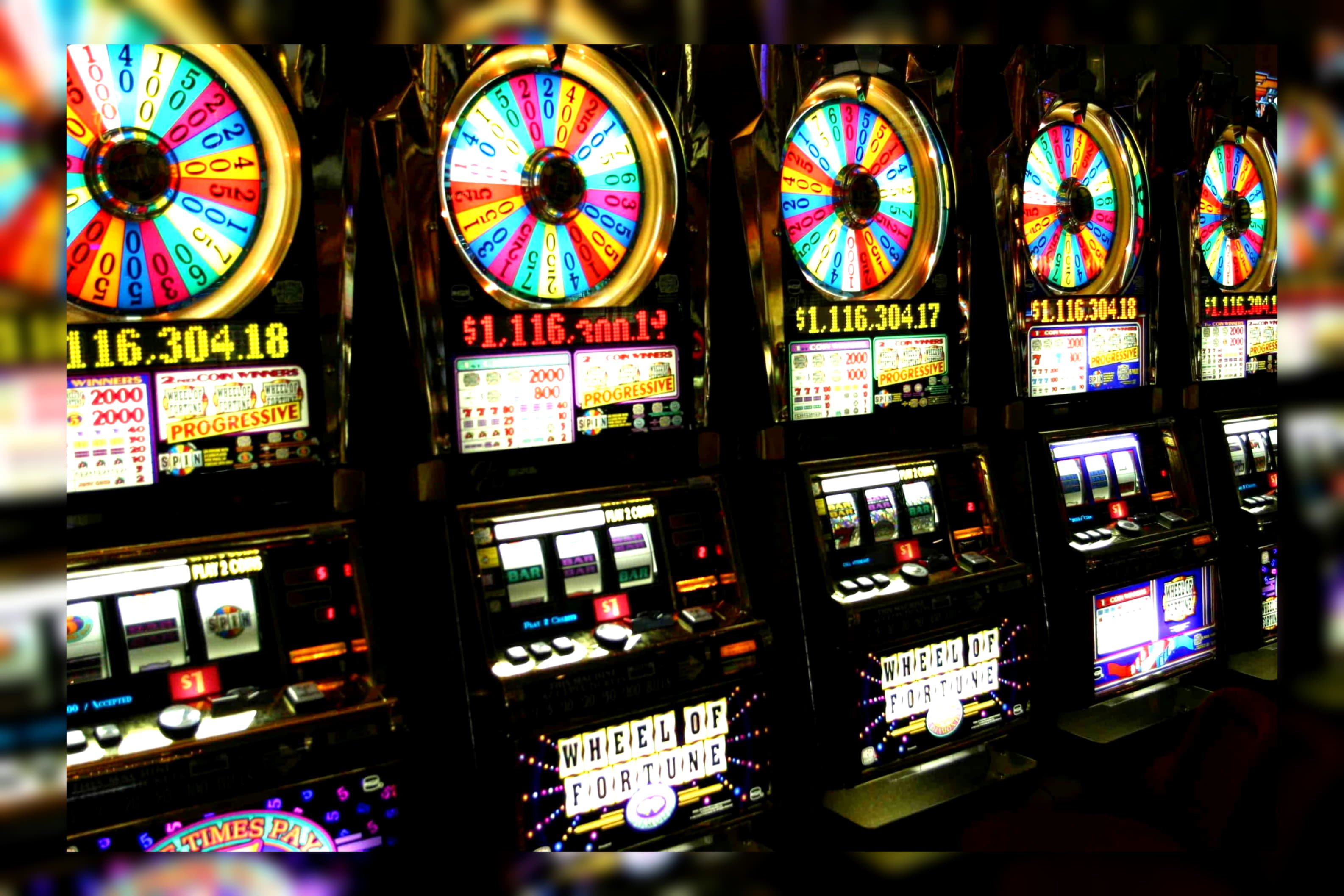 215 Free Spins no deposit at Red Bet Casino