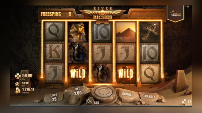 €490 Mobile freeroll slot tournament at Platinum Play Casino