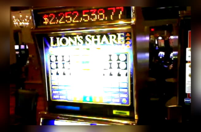 $640 Daily freeroll slot tournament at 888 Casino