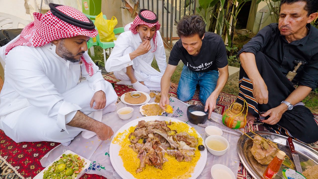 Unseen ARABIAN VILLAGE FOOD!! Whole Goat RICE PLATTER in Jazan, Saudi Arabia!!