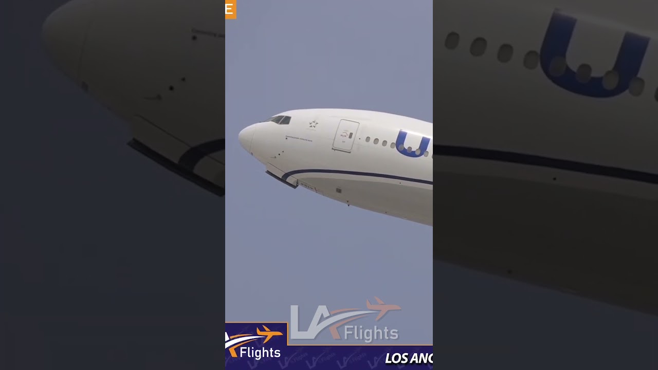 Boeing 777 ROARS out of LAX!