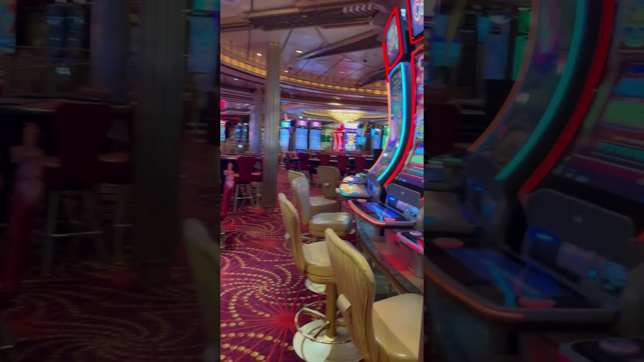 ?? Roll the Dice on the High Seas: Casino Fun Aboard a Cruise Ship! ??